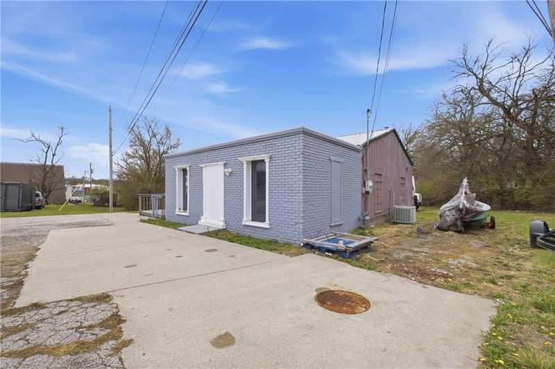 813 Oldham Blvd, Lee's Summit, MO 64063