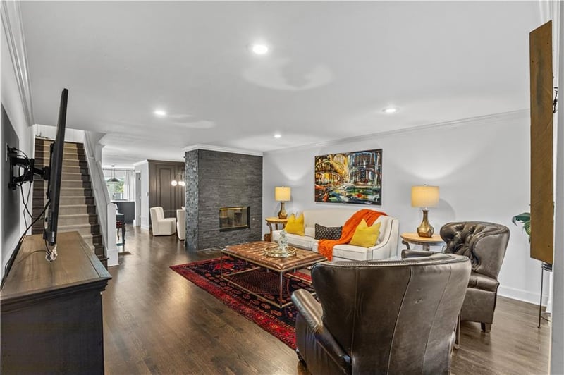 1109 47th St #B, Kansas City, MO 64112