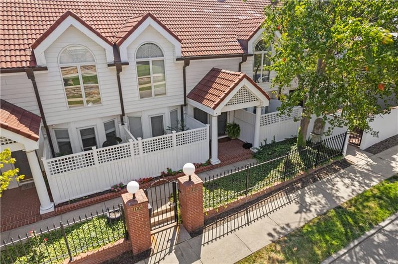 1109 47th St #B, Kansas City, MO 64112