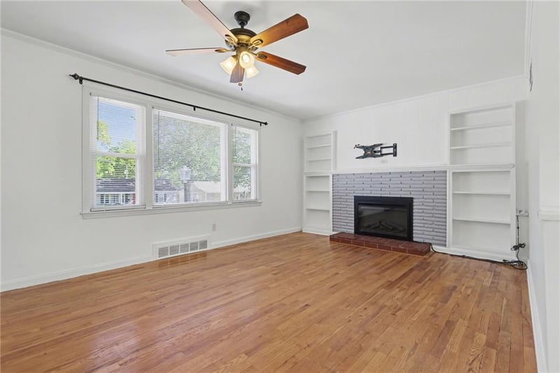 6609 72nd Ter, Overland Park, KS 66204