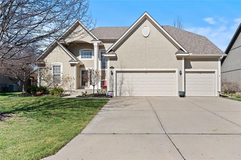 14770 Glen Eyrie St, Olathe, KS 66061