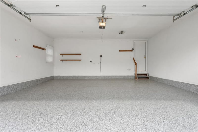 14614 Floyd St, Overland Park, KS 66223