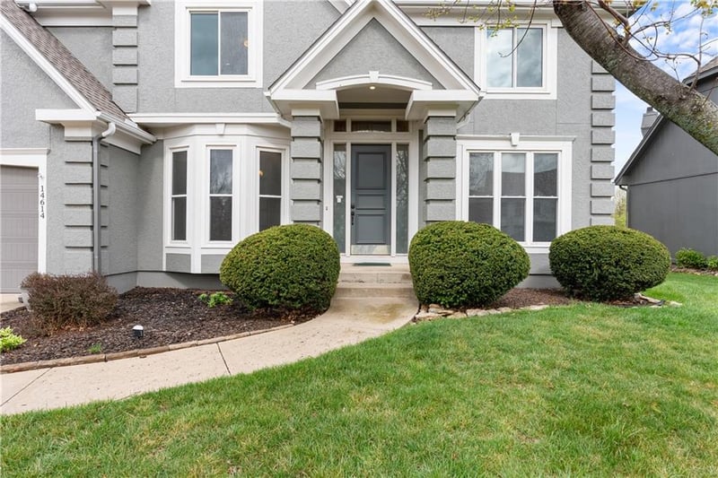 14614 Floyd St, Overland Park, KS 66223