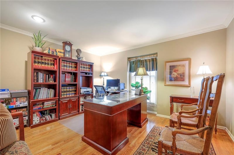 12704 117th St, Overland Park, KS 66210