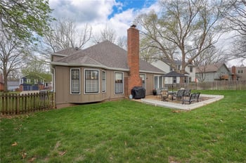 12704 117th St, Overland Park, KS 66210