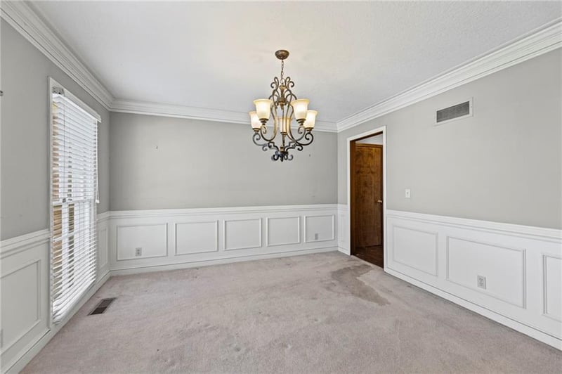 4112 Shady Lane Dr, Kansas City, MO 64119