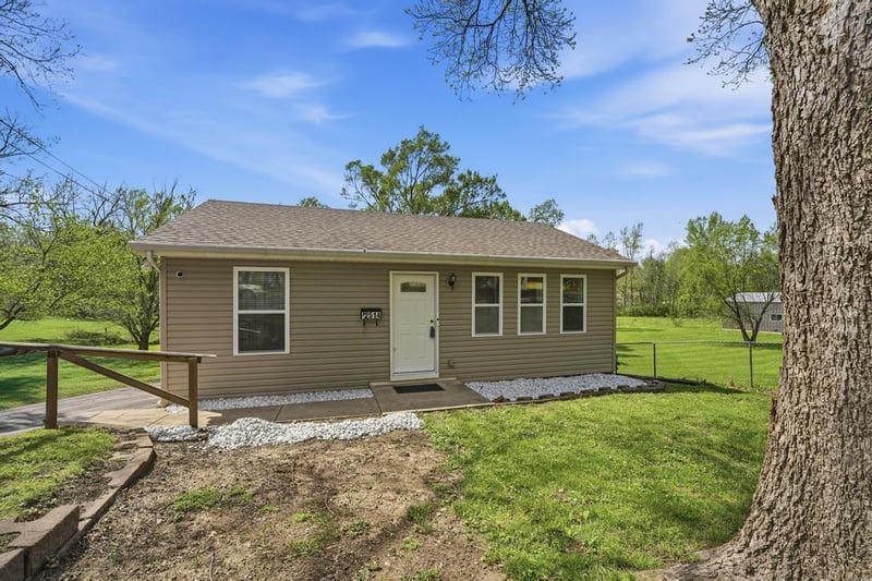 2514 Race Ave, Independence, MO 64052