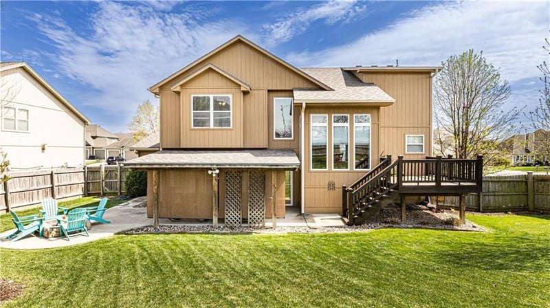 1016 112th Ter, Kansas City, MO 64155