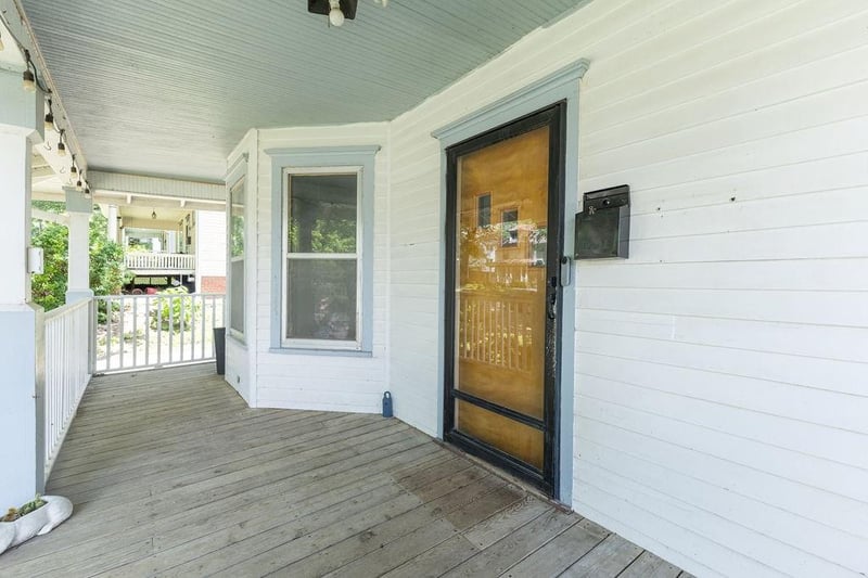 2816 Sacramento St, St Joseph, MO 64507