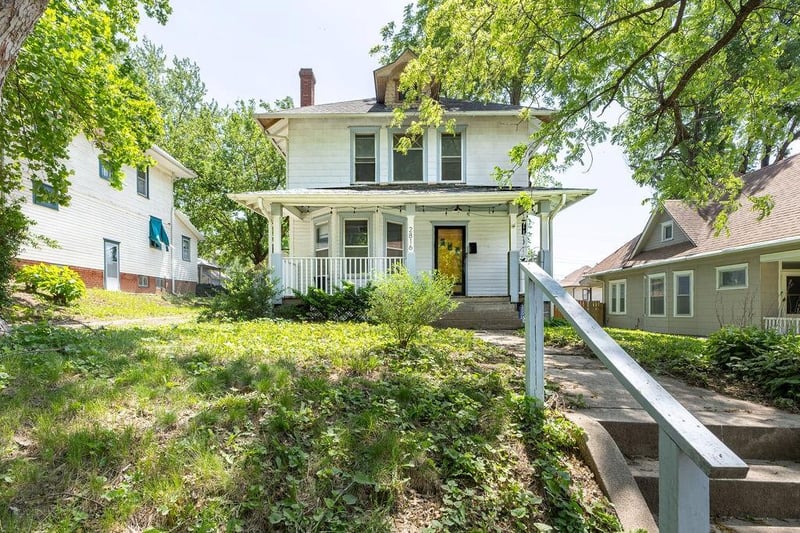 2816 Sacramento St, St Joseph, MO 64507