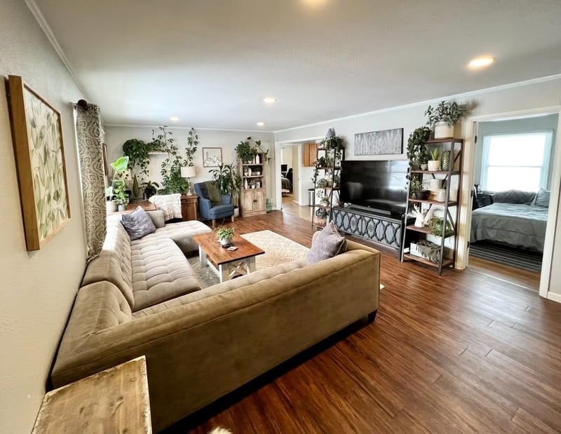 309 6th St, Maryville, MO 64468