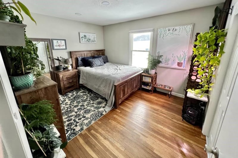 309 6th St, Maryville, MO 64468