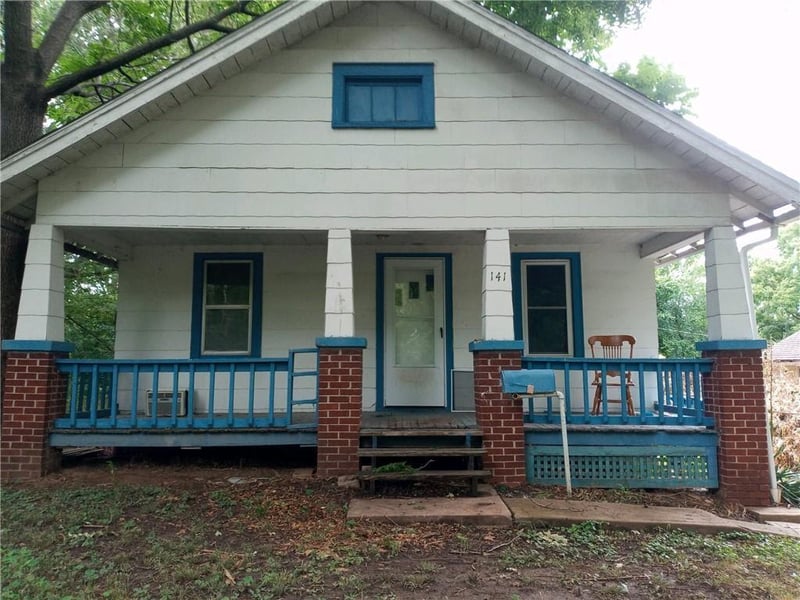 141 Ditzler Ave, Independence, MO 64053