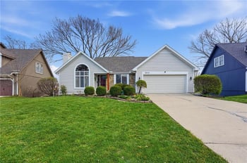 15717 Outlook St, Overland Park, KS 66223