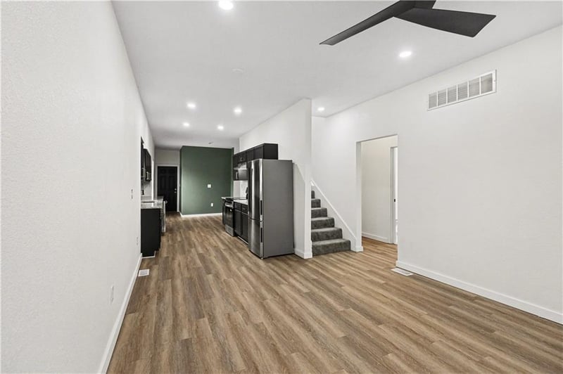 3648 Flora Ave, Kansas City, MO 64109