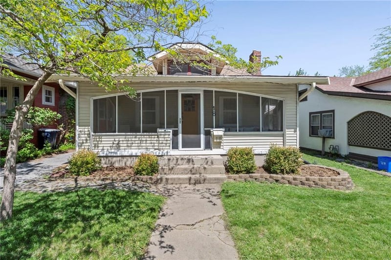 18 72nd St, Kansas City, MO 64114