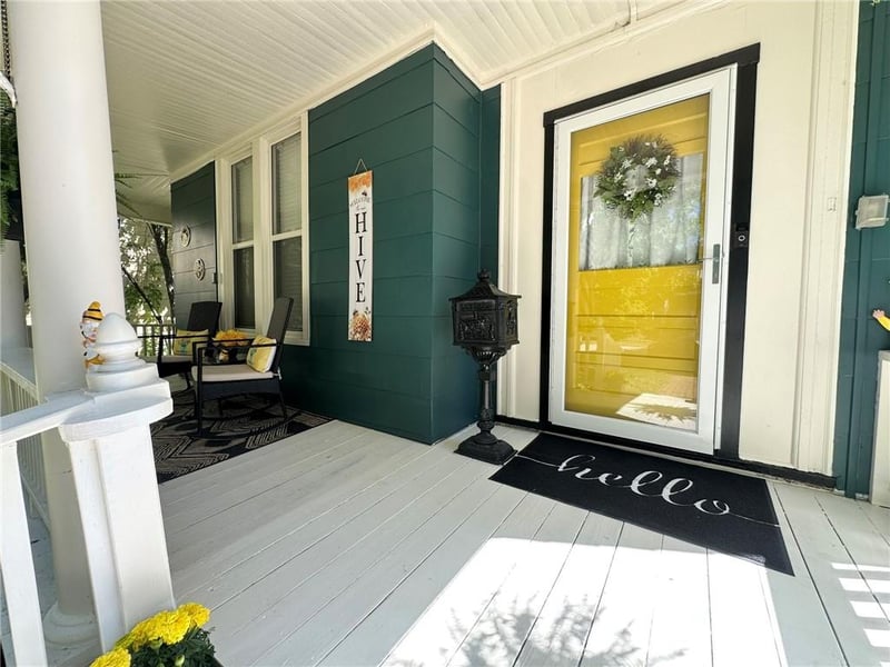 901 White Oak St, Independence, MO 64050