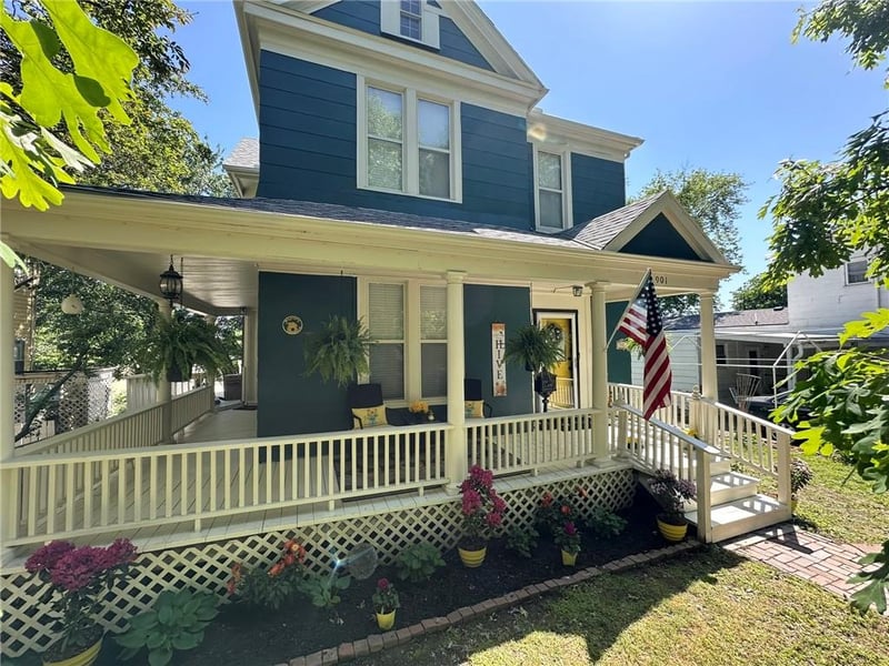 901 White Oak St, Independence, MO 64050