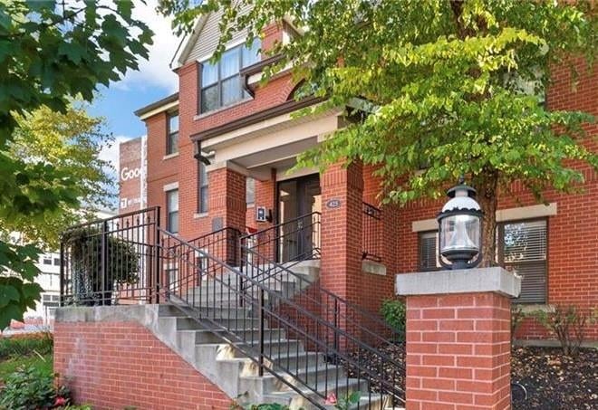 425 9th St #103, Kansas City, MO 64105