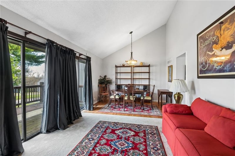 5735 N Oregon Ave, Kansas City, MO 64151