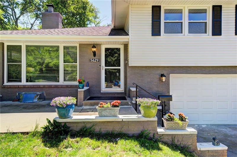 5629 50th St, Roeland Park, KS 66202