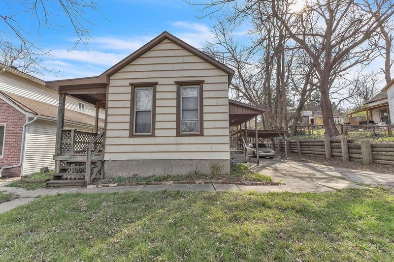 1401 12th St, St Joseph, MO 64501