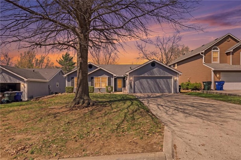 2917 Lankford Dr, Lawrence, KS 66046