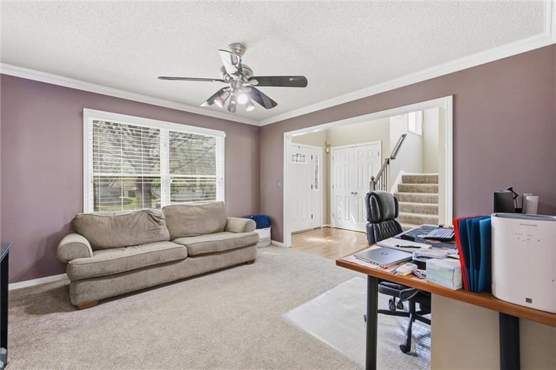 217 Paseo Pl, Blue Springs, MO 64014
