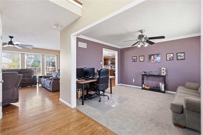 217 Paseo Pl, Blue Springs, MO 64014
