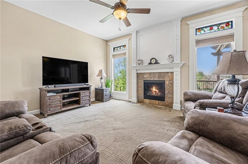9920 Manning Ave, Kansas City, MO 64157