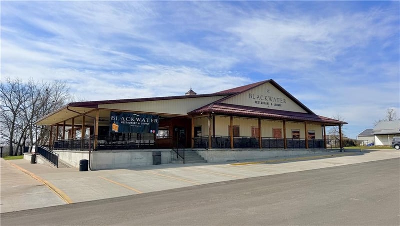 612 1st St, Chillicothe, MO 64601