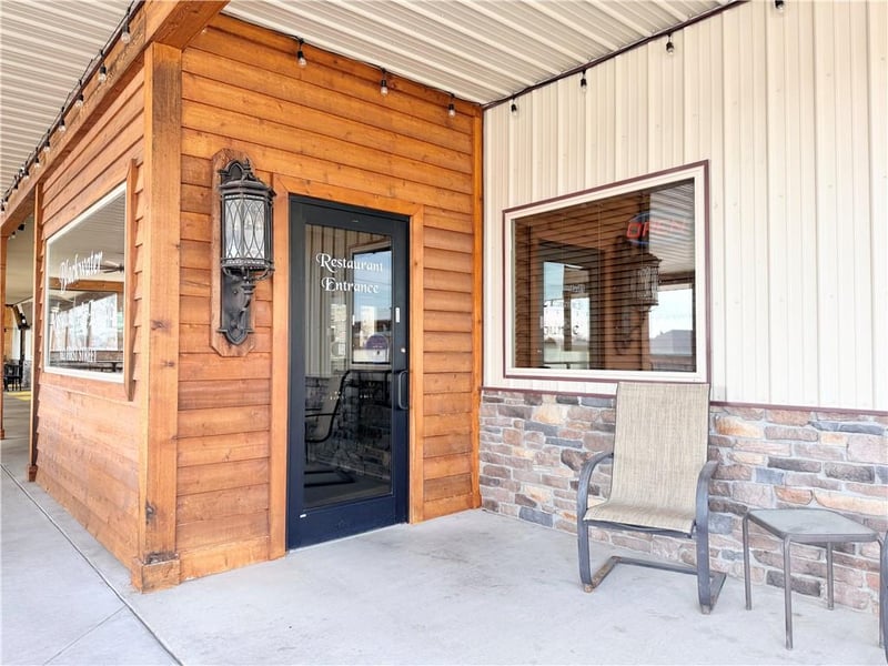 612 1st St, Chillicothe, MO 64601