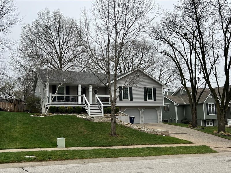 8529 Virginia Ave, Kansas City, MO 64155