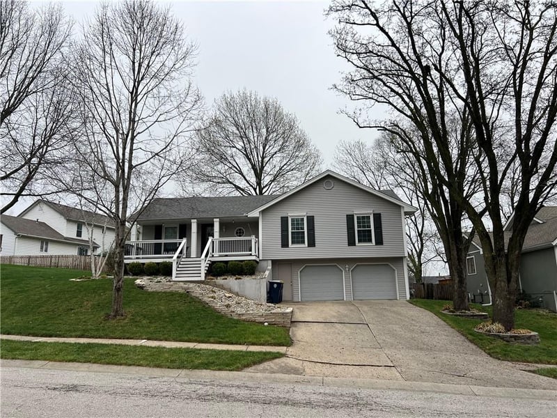 8529 Virginia Ave, Kansas City, MO 64155