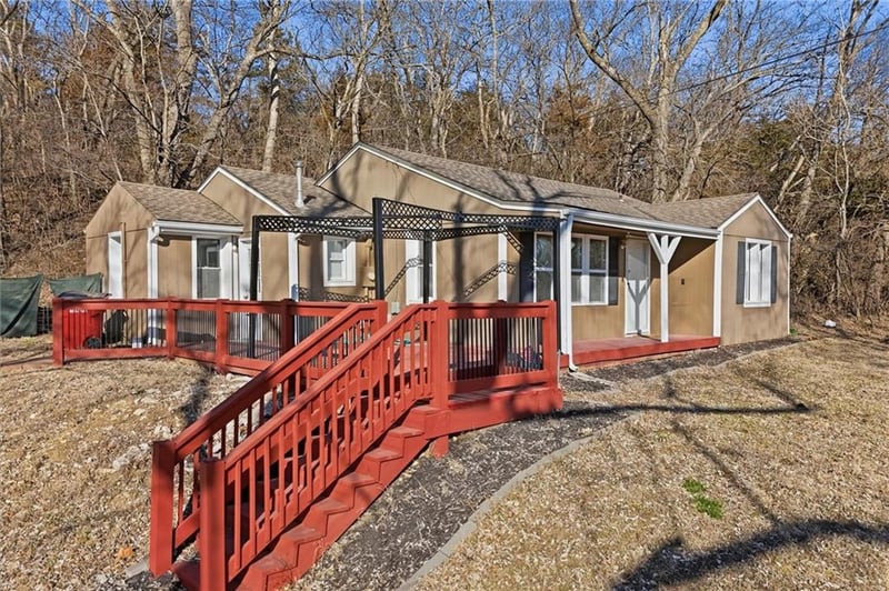 20118 Truman Rd, Independence, MO 64056
