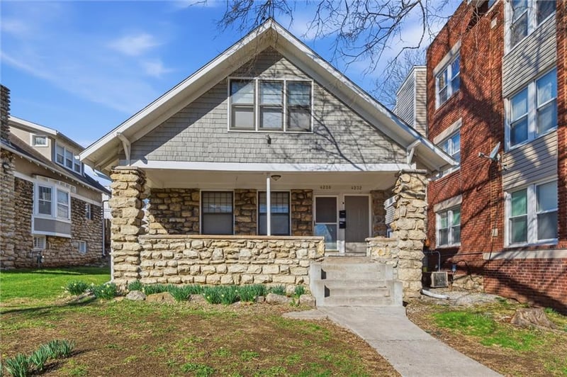 4230 Locust St, Kansas City, MO 64110