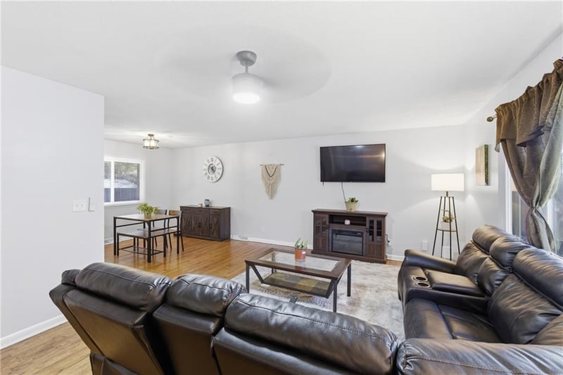 1619 Woodland Blvd, Kansas City, KS 66106