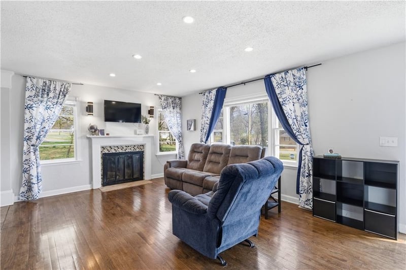 7720 70th Ter, Kansas City, MO 64133