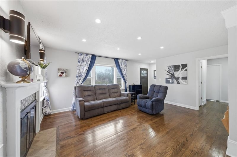 7720 70th Ter, Kansas City, MO 64133