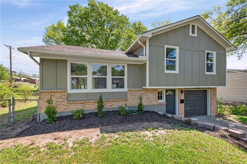 4729 Overton Ave, Kansas City, MO 64133