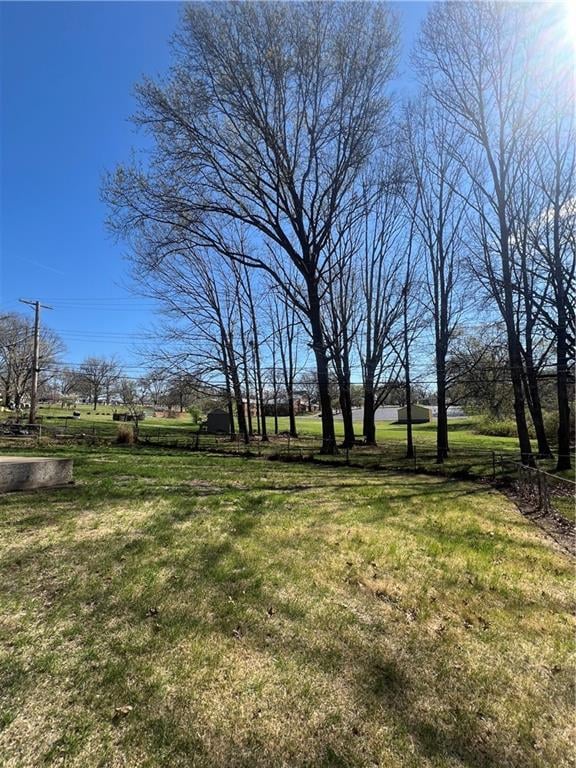 4729 Overton Ave, Kansas City, MO 64133