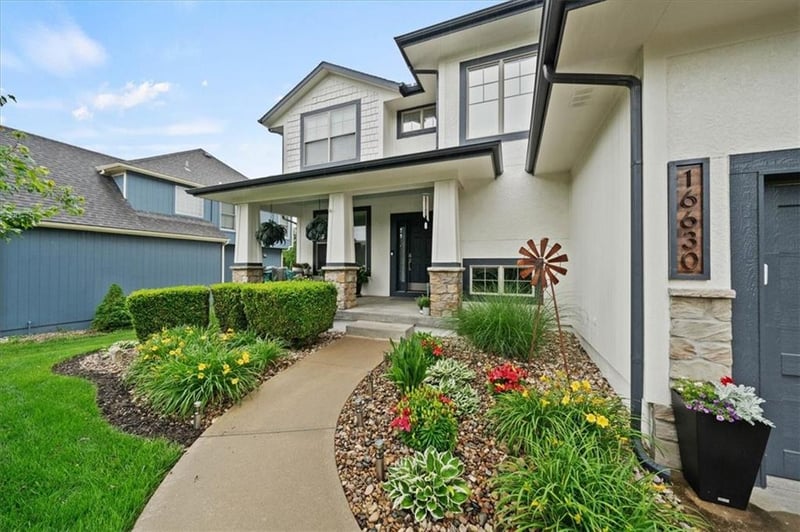 16630 Ingrid St, Gardner, KS 66030