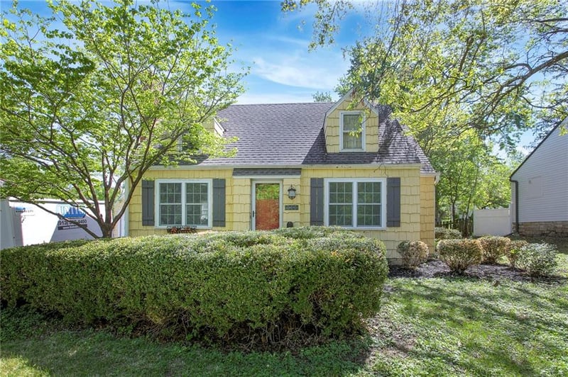 5831 Woodward St, Merriam, KS 66202