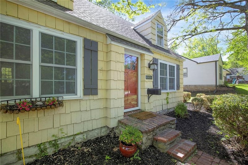 5831 Woodward St, Merriam, KS 66202
