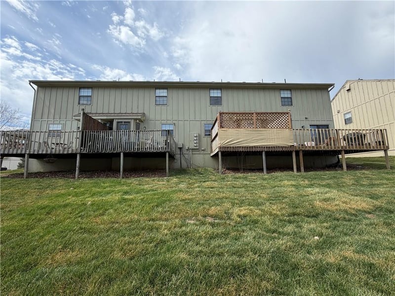 400 6th St #D, Blue Springs, MO 64014
