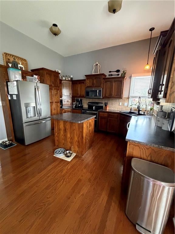 805 109th Ter, Kansas City, MO 64155