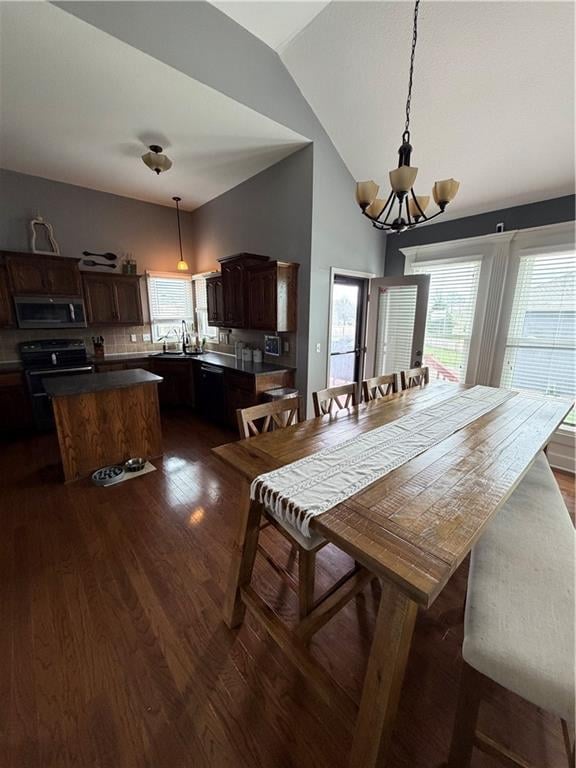 805 109th Ter, Kansas City, MO 64155