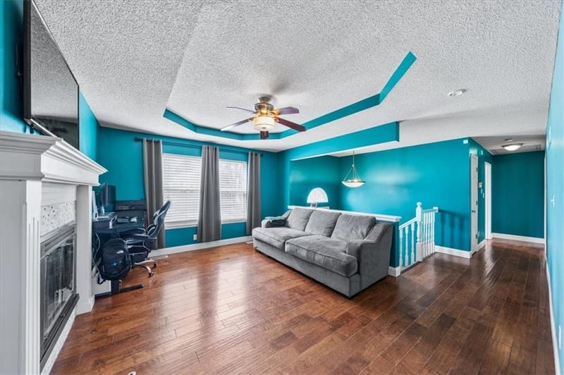 1723 Whitney Dr, Independence, MO 64057