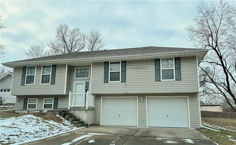 11124 Locust St, Kansas City, MO 64155