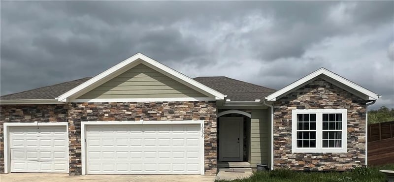 10506 Augusta Dr, Kansas City, KS 66109